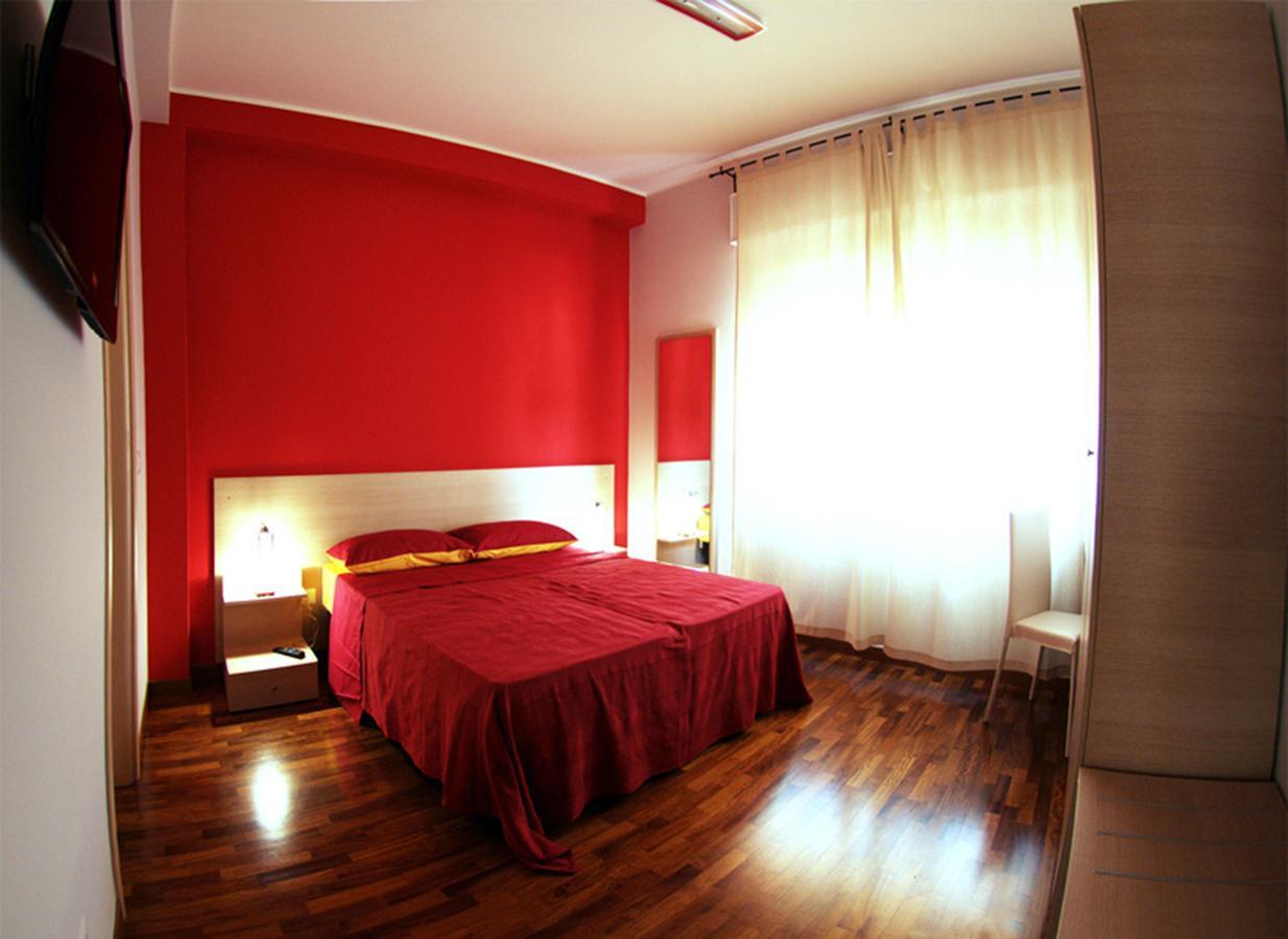 Deluxe Room,631681749:JPEG